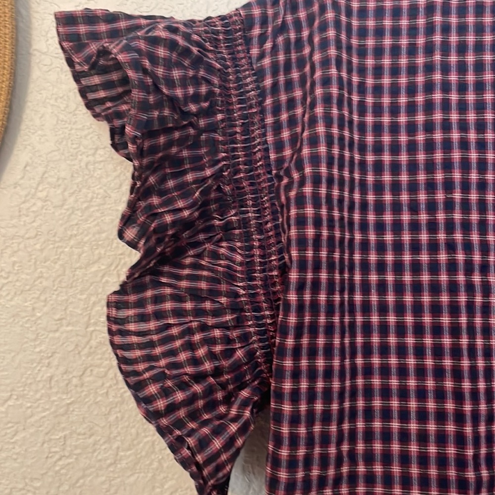 Madewell flutter sleeve side wrap top. - Picture 2 of 7